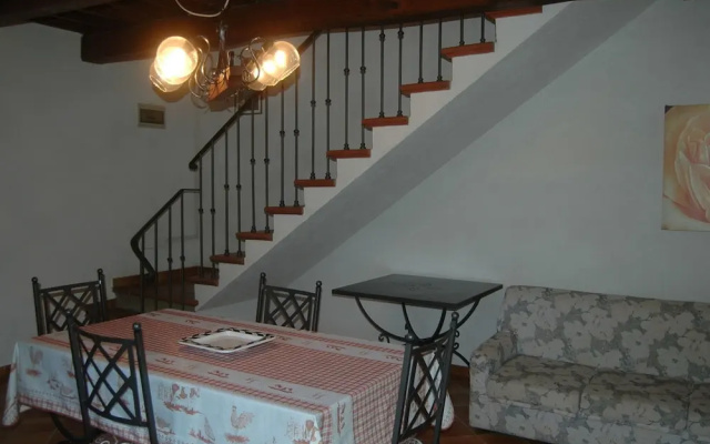 Elegant Apartment in Castelfiorentino With Swimming Pool