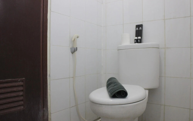 Comfy & Clean 2Br Apartment At Gateway Ahmad Yani Cicadas