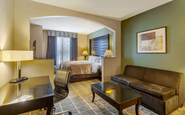 Quality Suites Sherman