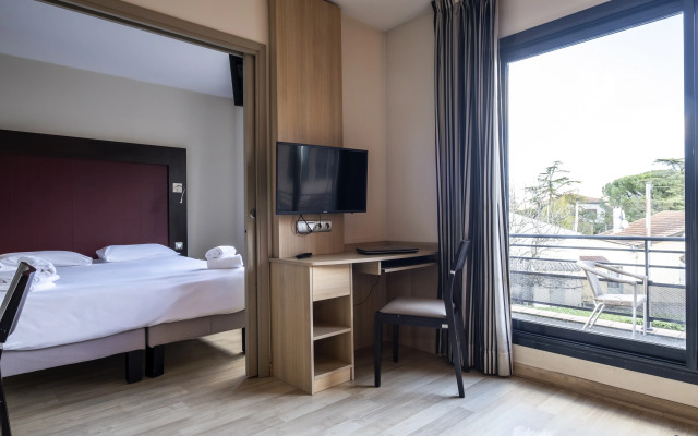 Clarion Aparthotel Toulouse Blagnac Airport