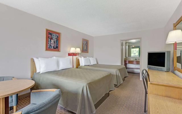 Travelodge by Wyndham Williamsburg Colonial Area