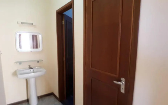 Allamanda Studios and Apartments
