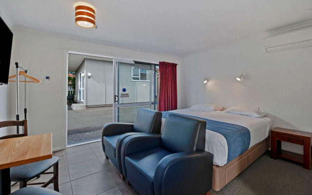 Comfort Inn Westshore Beach