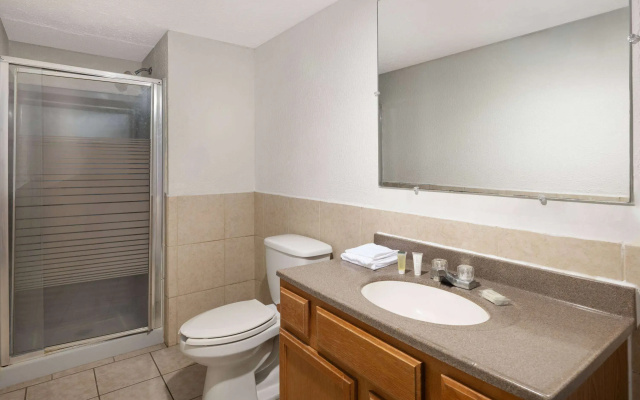 Super 8 Motel - Youngstown Airport Area