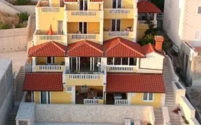 Apartments Sunset