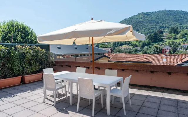 Cascine Trilocale con Terrazza by Wonderful Italy