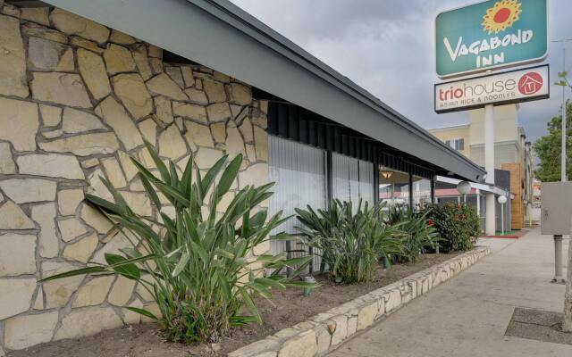 Отель Vagabond Inn Los Angeles at USC США, Лос-Анджелес - отзывы, цены и фото номеров - забронировать отель Vagabond Inn Los Angeles at USC онлайн вид на фасад