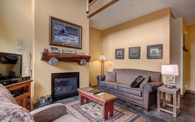 1842 Seasons Townhome by RedAwning