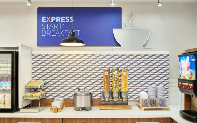Holiday Inn Express Waikiki