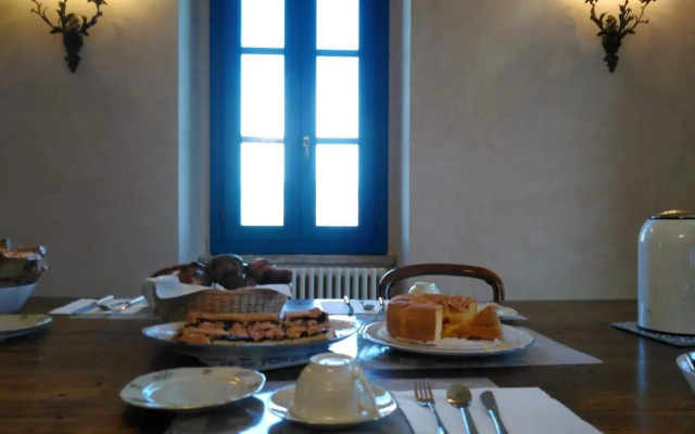 La casa dalle finestre blu