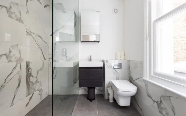 The Baron’s Bolthole - Modern & Bright 1BDR Flat