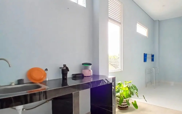 Priyanka Guesthouse Syariah Maguwo Mitra RedDoorz