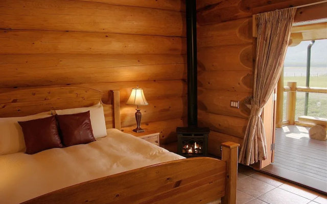 Fraser River Lodge