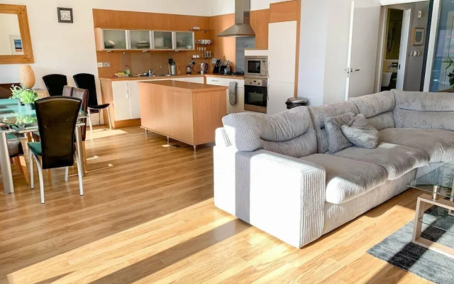 Hydro/secc 2 bed Luxury Apartment