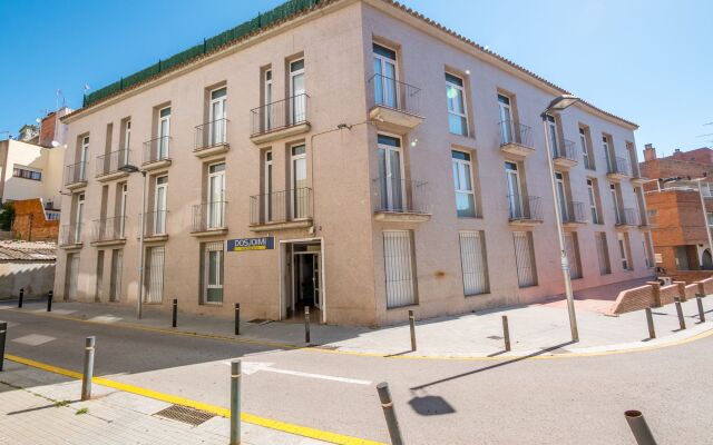 Отель Apartamentos AR Dosjoimi Испания, Льорет-де-Мар - отзывы, цены и фото номеров - забронировать отель Apartamentos AR Dosjoimi онлайн вид на фасад