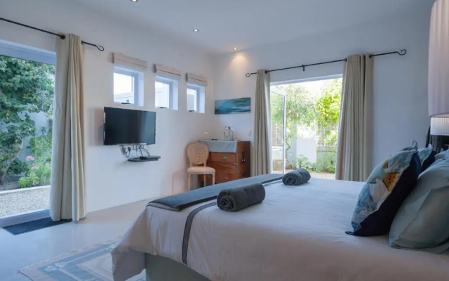 Greenways Drive Apartment