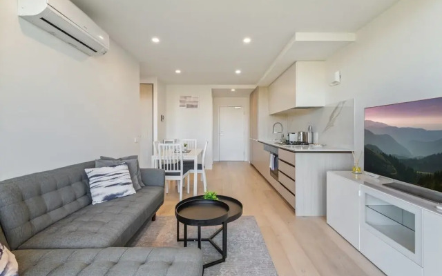 City Views & Inner-north Cool at Your Door