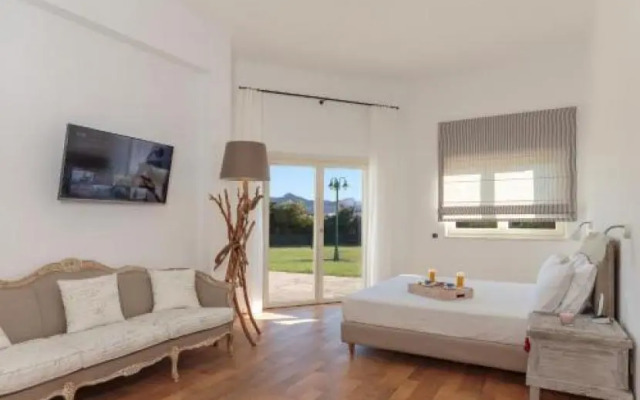 Holiday Home 5 Bedrooms 5 Bathrooms - Afantou