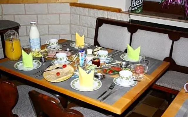 B&B on route L854 - Pension zum Riepen