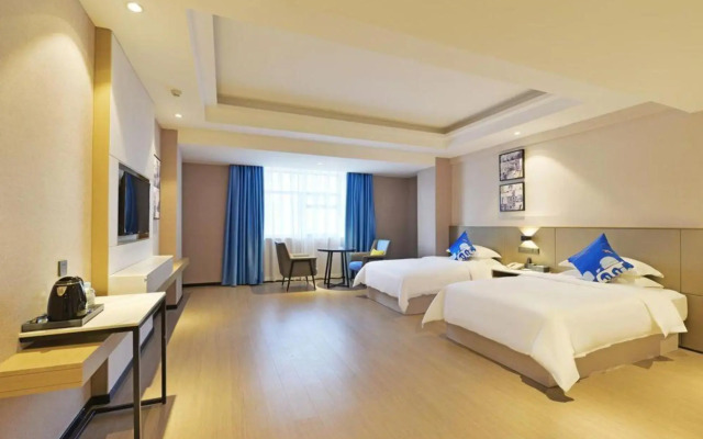 Yeste Hotel (Bama Bus Terminal)