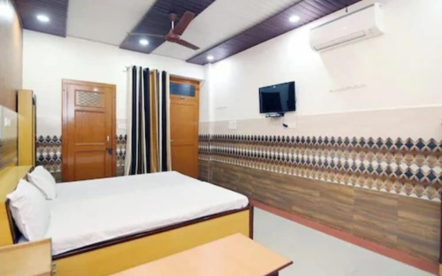 Taj Guest House