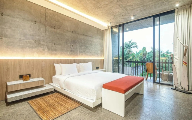 Modern 2BR Villa Enclosed Living Heart of Canggu