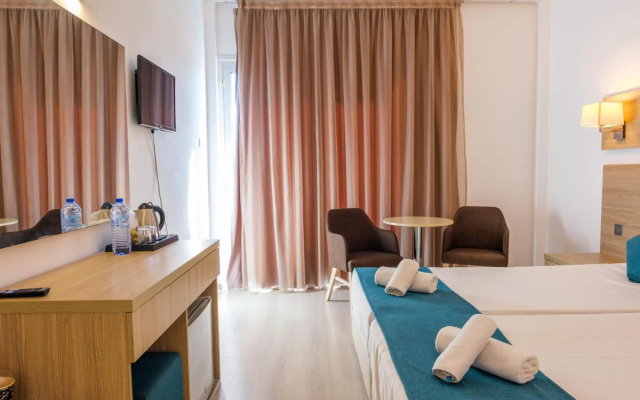 Kapetanios Bay Hotel Protaras