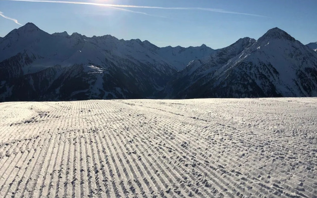 Apartment in Mayrhofen Near Ski Lift