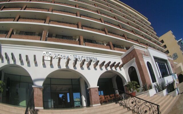 Hotel Hacienda Mazatlán вид на фасад