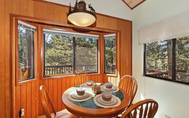 Everwood Serenity Treehouse