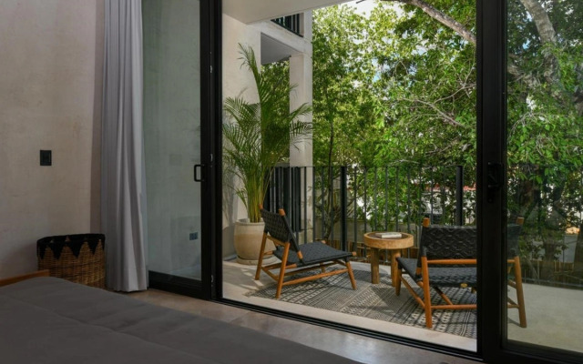 Casa Agape Boutique Hotel Rooftop Pool & Beach club access