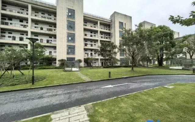 Ping'an Apartment (Shanghai Fudan Cancer Hospital Pudong Branch Kangxin Highway Subway Station)