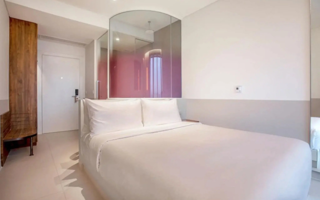 Wink Saigon Centre, Unscripted by Hyatt - 24 Hours stay