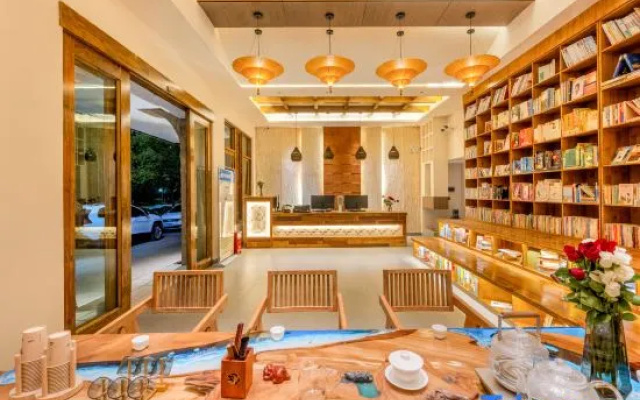 Dongpo Shuba Hotel (Jinlinwan Love Town, Qilin District)