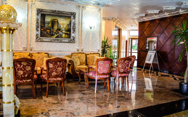 Hotel Karolina