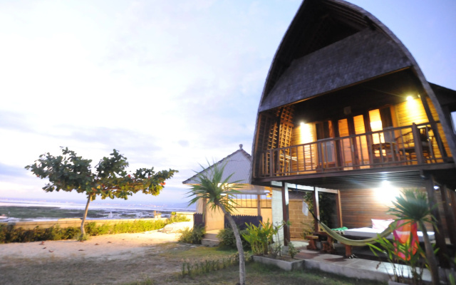 Suka Beach Bungalow