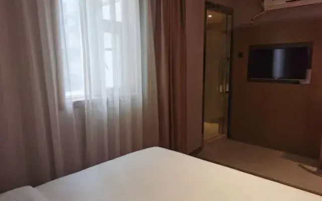 No. 8 Season Hotel Nandou Ancient City Nanshan Subway Station Branch, Shenzhen