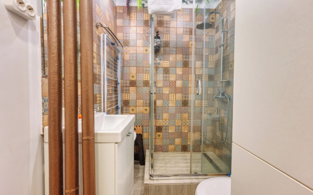 Modern 2 BR in Center - Pumo Properties