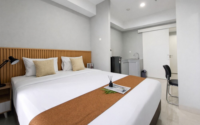 Stunning And Homey Studio Apartment The Ayoma