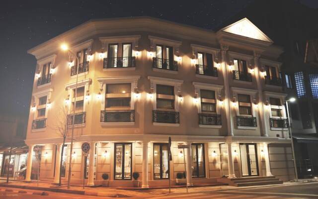 Hotel Stela City Center вид на фасад