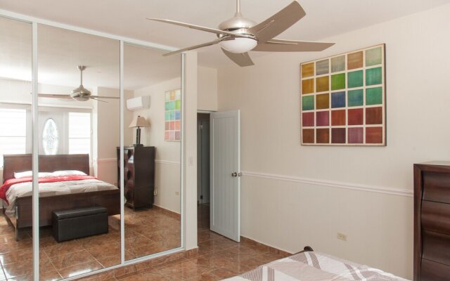 Big vacational house in Isabela in Moca, Puerto Rico from 939$, photos, reviews - zenhotels.com hotel front