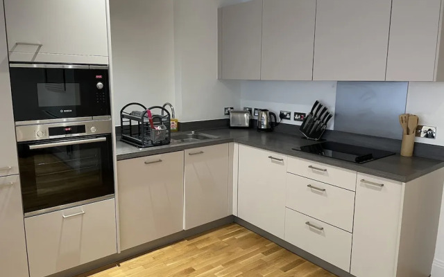 Remarkable 2-bed Apartment in London
