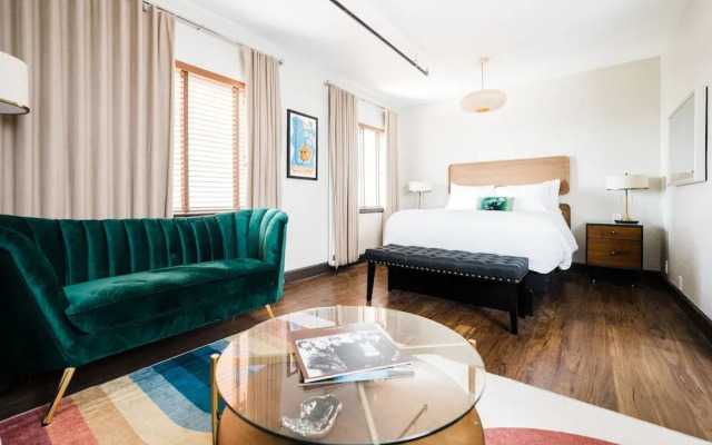 Hotel Crocodile & Crocodile Music Venue