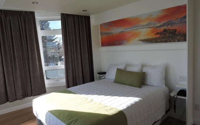 Almo Court Motel