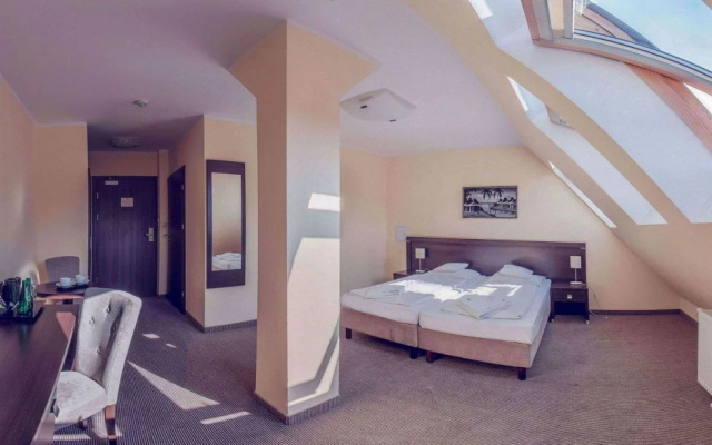 Hotel Niemcza SPA
