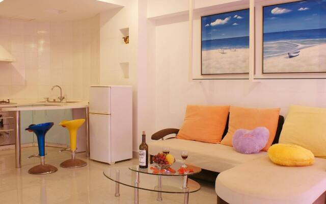 Апартаменты Meteyo Holiday Apartment - Sanya комната для гостей