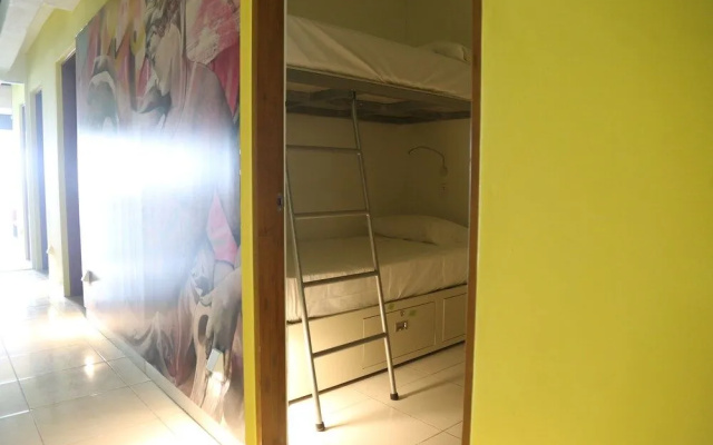 Hostel Tropico 20º OceanFront