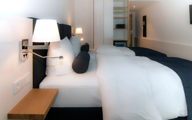 Bayer 89 Vi Vadi Hotel