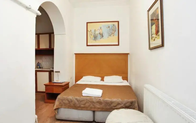 Ligos Guesthouse