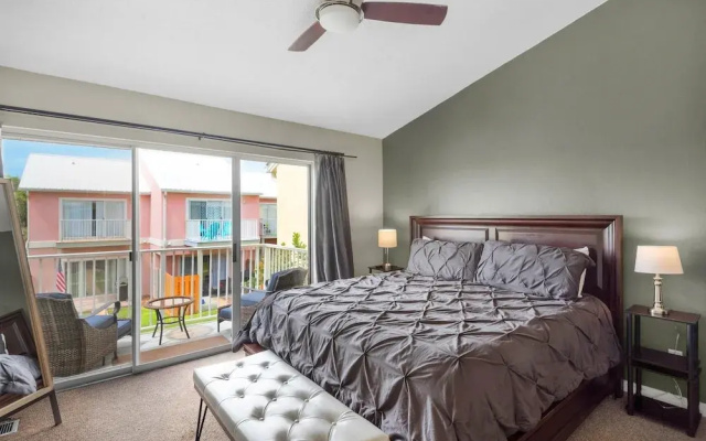 Gulf Walk 606